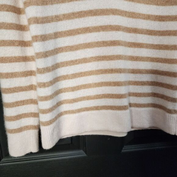 41 Hawthorn 'Shandley' Cashmere V Neck Sweater 490 - Picture 8 of 11